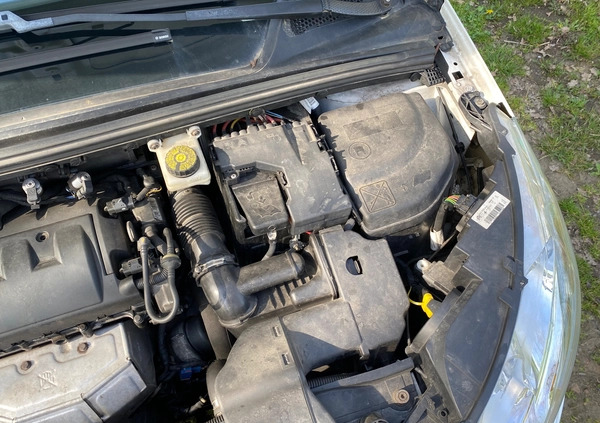 Citroen C4 cena 26500 przebieg: 141650, rok produkcji 2012 z Michałowo małe 631